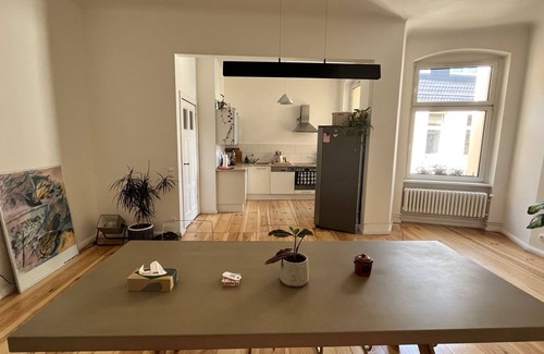 Kreuzberg Condo | Dreamy and Spacious Old Building in Kreuzberg, 130 sqm
