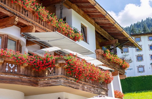 Muhlthal Apartment | Dreamy Apartment with Wellness & Ski Bus Nearby
