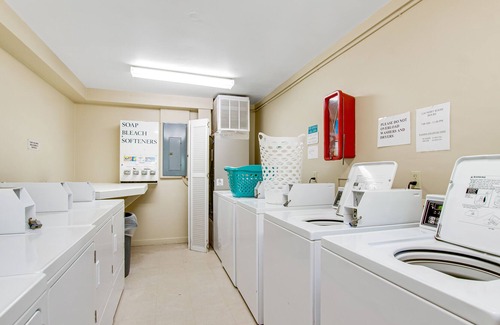 Folly Field Condo | Dreamy beach condo with shared pool & tennis courts, easy beach access & balcony