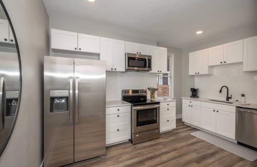 Covington House | Dreamy Covington Condos Minutes to Downtown! 2 Private Units Perfect for Couples