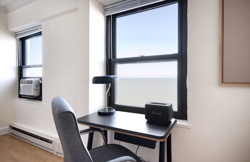 Gold Coast Apartment | Dreamy Gold Coast 1BR w/Doorman & Gym, 2 blocks to L, by Blueground