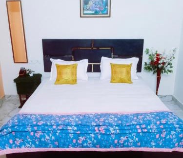 Chandauli Apartment | Dreamy Holiday