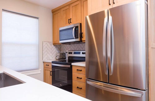 Cottonwood Heights Apartment | Dreamy new 2BR unit with superior ski access!
