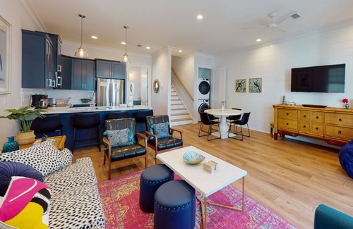 Gulf Shores House | Dreamy oceanfront condo with beach access, onsite pool, EV charger