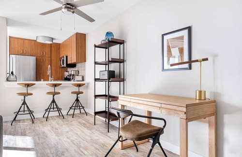 South Redondo Apartment | Dreamy Redondo Beach 1BR w/Pool, Gym, steps to Beach, by Blueground
