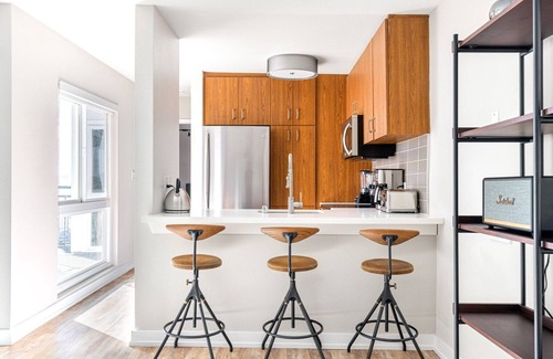 South Redondo Apartment | Dreamy Redondo Beach 1BR w/Pool, Gym, steps to Beach, by Blueground