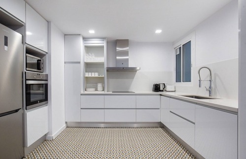 La Sagrada Familia Apartment | Dreamy Sagrada Familia 3BR w/Washer & A/C, by Blueground