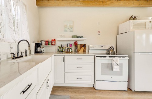 Timber Cove Cottage | Dreamy Sonoma Coast Cottage w/ Ocean Views