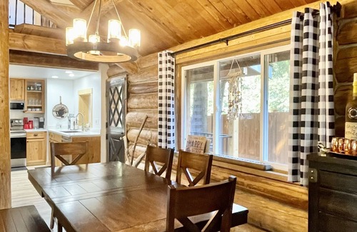 Camano Island House | Dreamy trees & woodsy views just up from Tyee Beach… Camano Log House