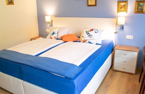 Feld am See Bed & Breakfast | Dreibettzimmer - Klamberghof Burgstaller