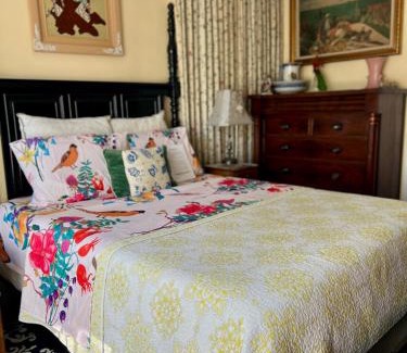Hollywood Bed & Breakfast | Dresden B & B