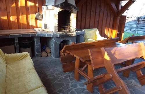 Osturna Ski Chalet | Drevenica Deni