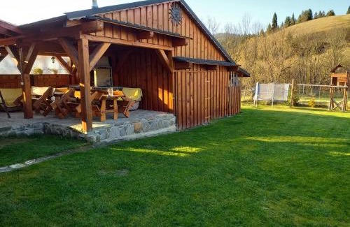 Osturna Ski Chalet | Drevenica Deni