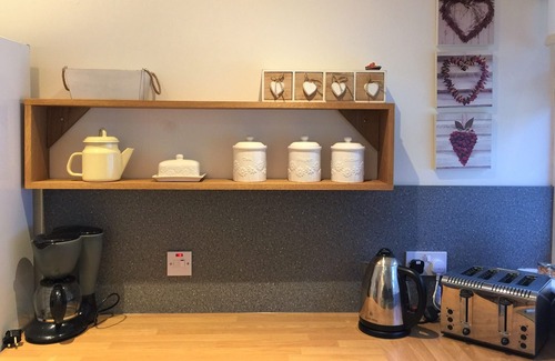 West Laroch Cottage | Driftwood Cottage between Glencoe and Fort William beautiful country side