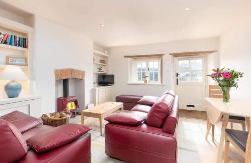 Holme House | Driftwood Cottage Holme next the sea pets go free