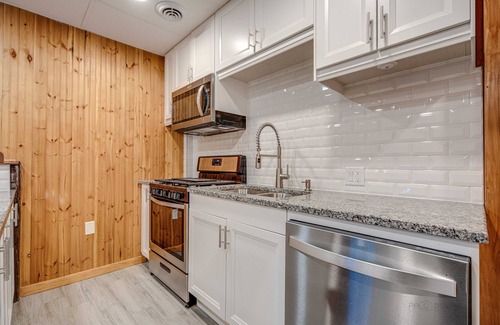 Antioch Cottage | Driftwood, Cozy Waterfront Cottage, Separate Unit