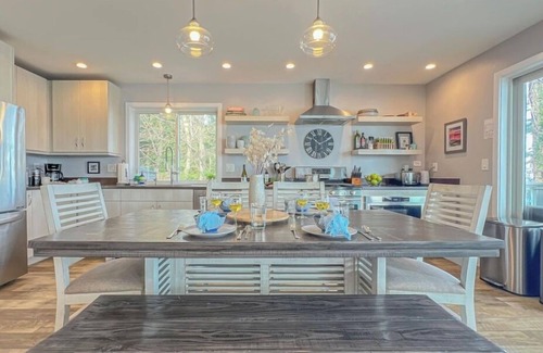 Lummi Island House | Driftwood Dreams: Enjoy the view! Guest favorite!