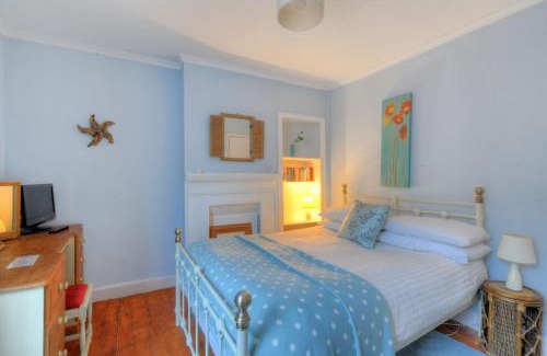 Lyme Regis Apartment | Driftwood