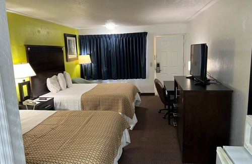Lake City Hotel | Driftwood Inn