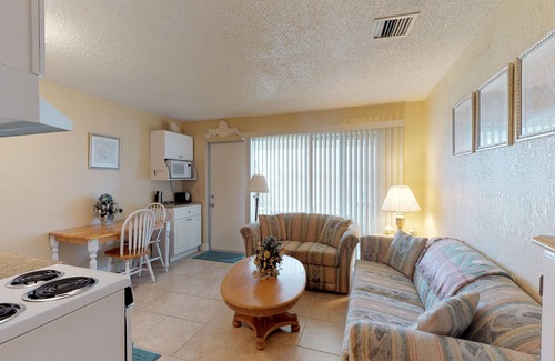 Isles of Capri House | Driftwood Landing 1- Isles of Capri Vacation Resort.