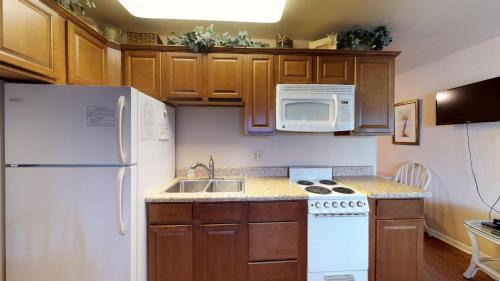Marco Island Apartment | Driftwood Landing 18