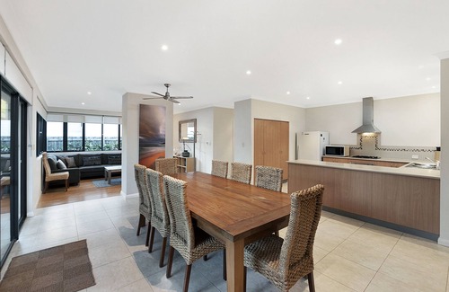 Dunsborough House | Driftwood on Gibney