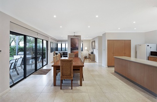 Dunsborough House | Driftwood on Gibney