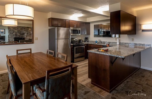 Florence Hotel | Driftwood Shores Resort And Conference Center