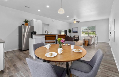Dripping Springs Condo | Dripping Springs Silver Creek Condo Holmes B