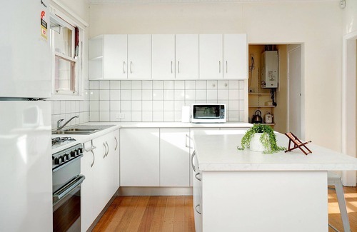 Dromana House | DROMANA BEACH COTTAGE