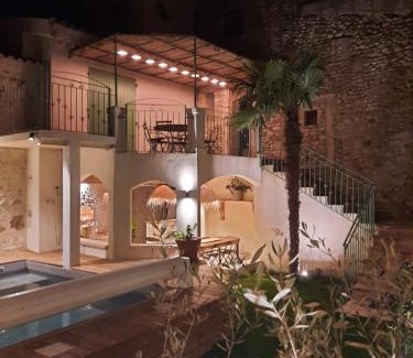 Valreas Villa | Drome provençale maison familiale calme dans village