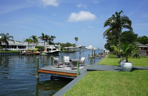 Venetian Way House | Drop Dead Gorgeous Waterfront Retreat
