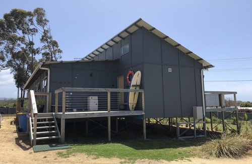 Beaumaris House | "Drop In" Beach Haus