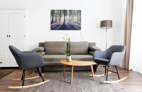 Charlottenburg-Wilmersdorf Apartment | DROY by ROCKCHAIR Apartments l SUPERHOST Status l 2 Bedroom Boxspringbeds next to Center "Kurfürstendamm" - Cozy Family & Business Flair welcomes you!