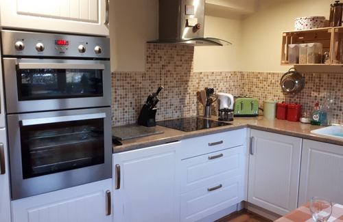 Little Plumstead House | Drummers Rest, Little Plumstead, Sleeps 2
