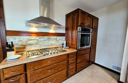 Drummond Island House | Drummond Island Hotel & Vacation Homes - Bass Cove Landing