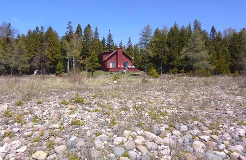 Drummond Island House | Drummond Island Hotel & Vacation Homes - Star Gazer Cottage