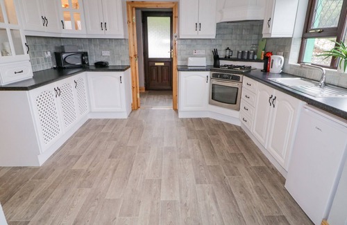Donegal Cottage | DRUMORE HOUSE, pet friendly in Carrigart, County Donegal