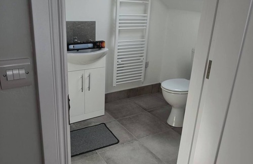 Darragh Apartment | Drumquin Accommodation nRoom 2