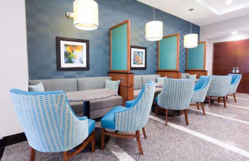 Burlington Hotel | Drury Inn & Suites Burlington