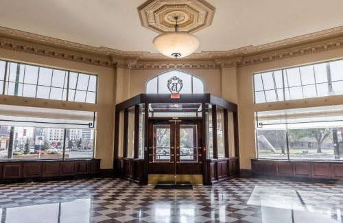 Downtown Wichita Hotel | Drury Plaza Hotel Broadview Wichita
