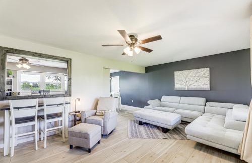 Dry Ridge House | Dry Ridge Farmhouse with Hot Tub and Game Room!