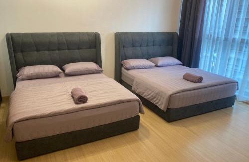 Sungai Buloh Apartment | DSara Sungai Buloh Sentral MRT Studio Home with Two Free Parking