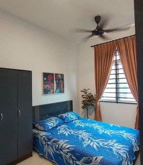 Durian Tunggal House | DT2165 Homestay 4 Room 8 Guest