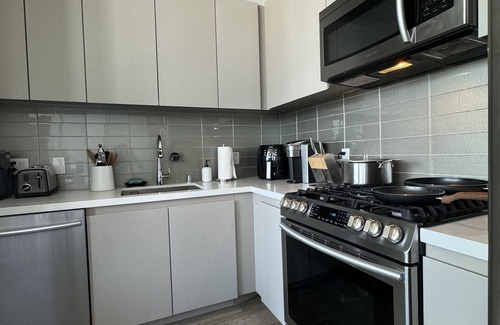 Downtown Los Angeles Apartment | Dtla Luxury High Rise