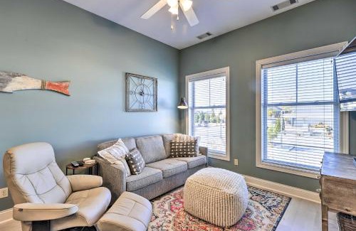 Ludington Apartment | Dtwn Ludington Condo Balcony, Walk To Beach!
