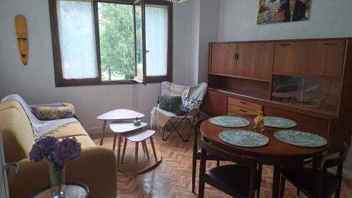 Lamastre House | Du DOUBS au DOUX