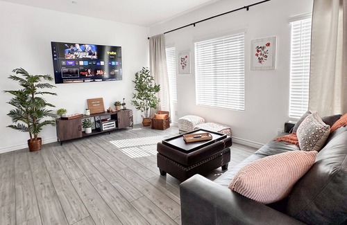 North Las Vegas Condo | Dual primary bedrooms! Spacious, condo with attached garage in North Las Vegas