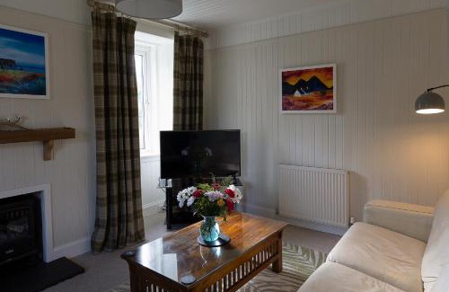 Glencoe House | Duart Cottage