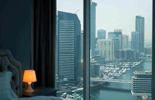 Dubai Marina Apartment | Dubai Marina, Jacuzzi, Perfect for Groups & Family